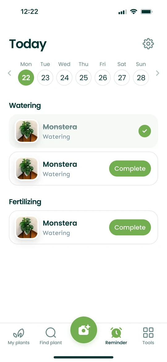 Plantalya app Reminders screen listing today's watering and fertilizing tasks